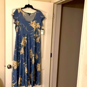 Chaps maxi dress heather blue with tan flowers